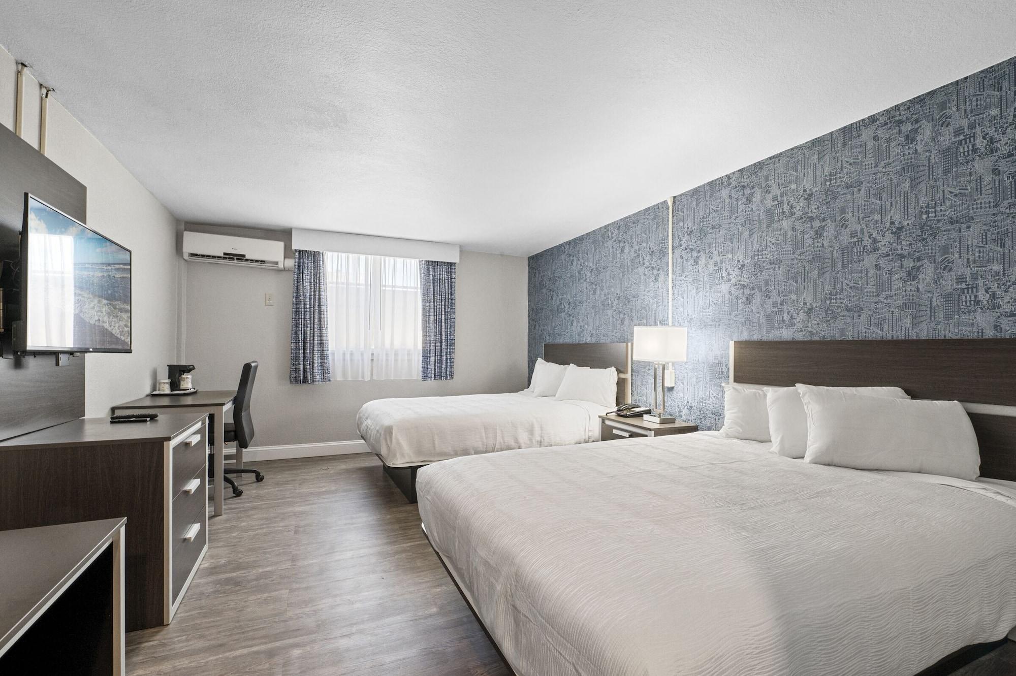Super 8 By Wyndham Watertown/Cambridge/Boston Area Hotel ภายนอก รูปภาพ