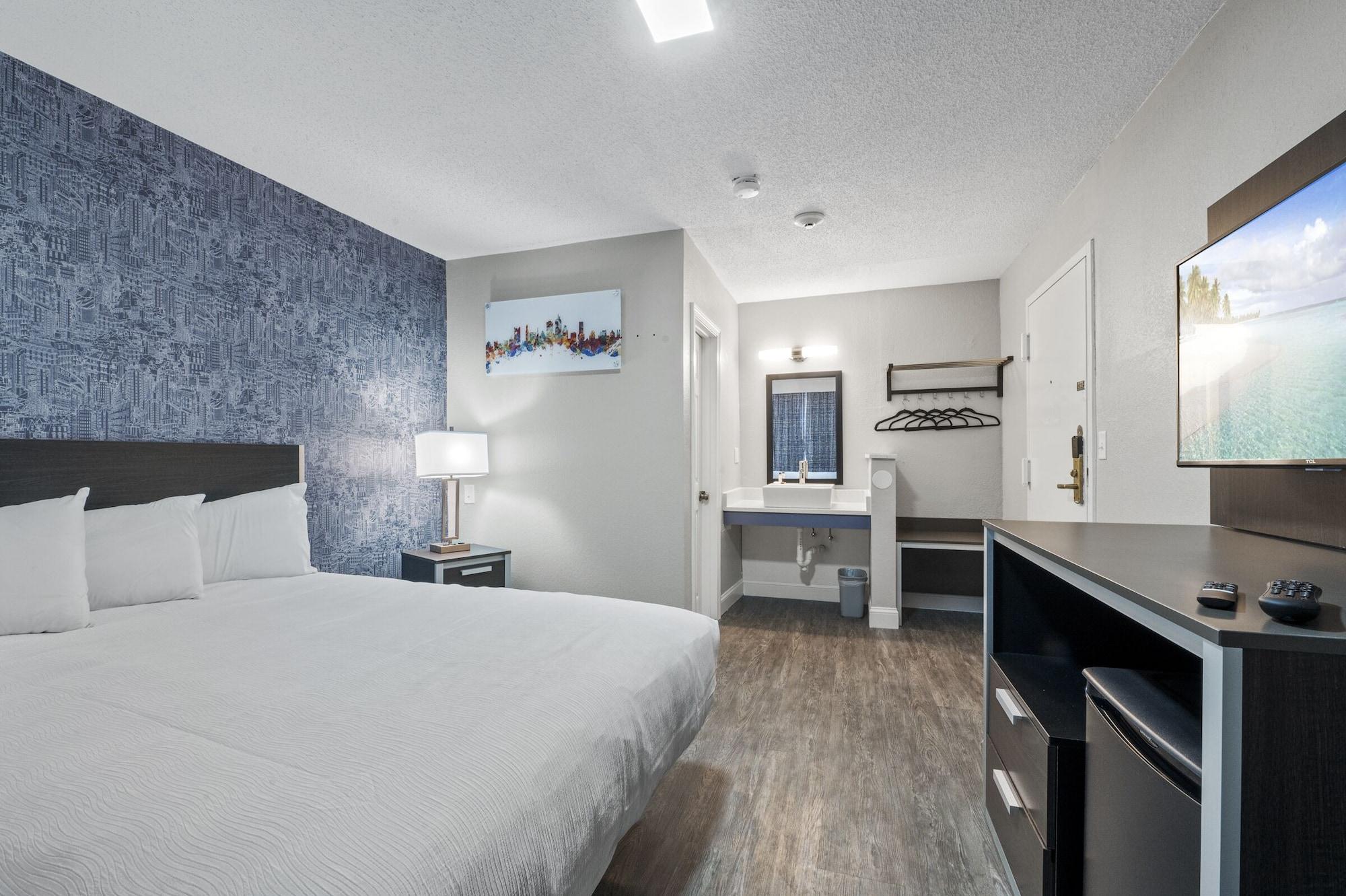 Super 8 By Wyndham Watertown/Cambridge/Boston Area Hotel ภายนอก รูปภาพ